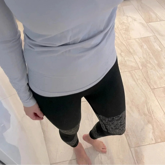 Fabletics Lace Print Pants - Picture 6 of 10